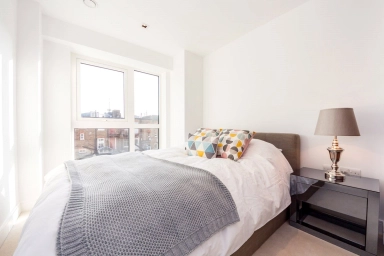 Longfield Avenue, Ealing - W5 view 3