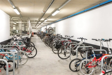 Longfield Avenue, Ealing - W5 view 15