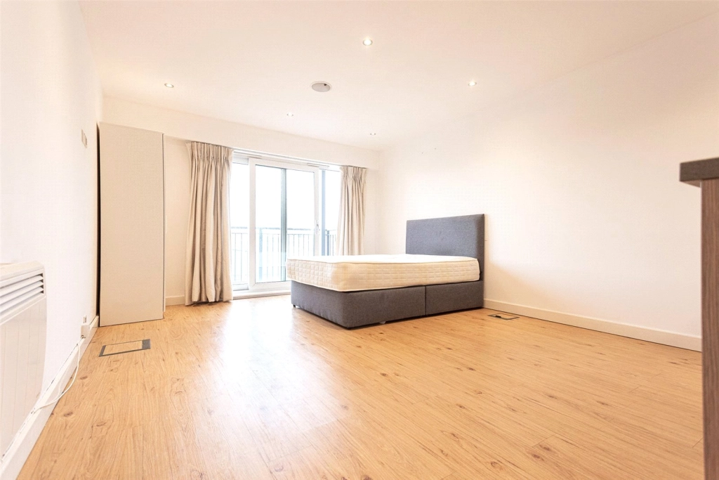 Studio apartments/flats for sale in Heritage Avenue, Beaufort Park, Colindale - NW9 view 5