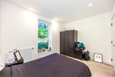 Greenleaf Walk, Southall - UB1 view 19