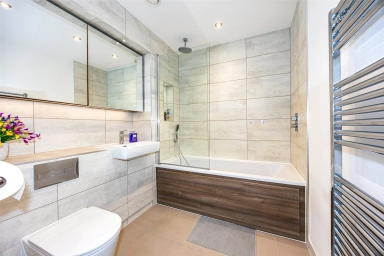 Healum Avenue, Southall - UB2 view 8