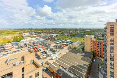 Healum Avenue, Southall - UB2 view 14