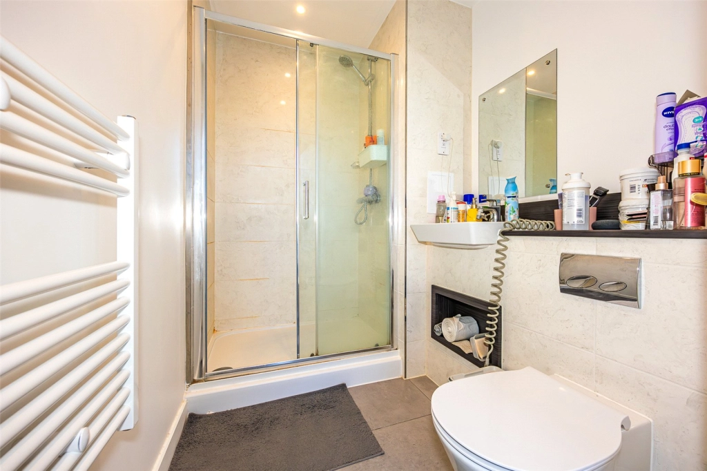 2 bedrooms apartments/flats for sale in Carnation Gardens, Hayes - UB3 view 13