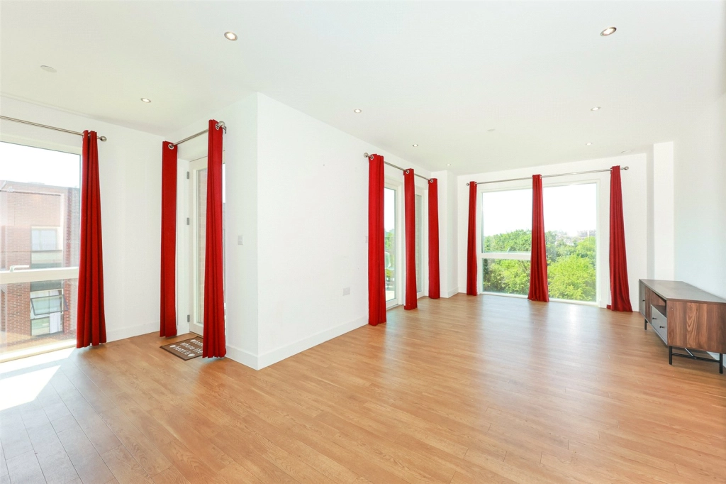 2 bedrooms apartments/flats for sale in Hoy Close, Colindale Gardens, Colindale - NW9 view 2
