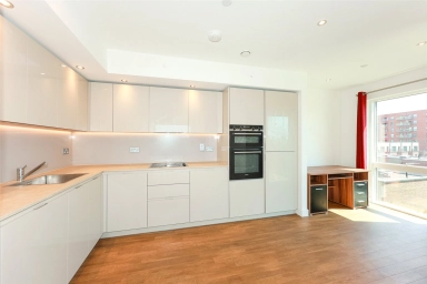 Hoy Close, Colindale Gardens, Colindale - NW9 view 4