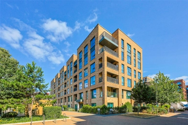 Hoy Close, Colindale Gardens, Colindale - NW9 view 1