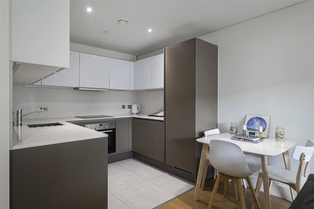 1 bedroom apartments/flats for sale in Palace Arts Way, Wembley - HA9 view 15