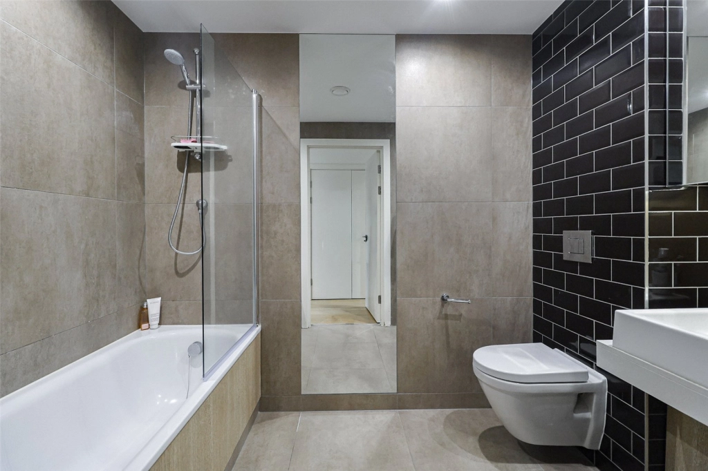 1 bedroom apartments/flats for sale in Palace Arts Way, Wembley - HA9 view 8