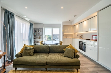 Lismore Boulevard, Colindale Gardens, Colindale - NW9 view 12