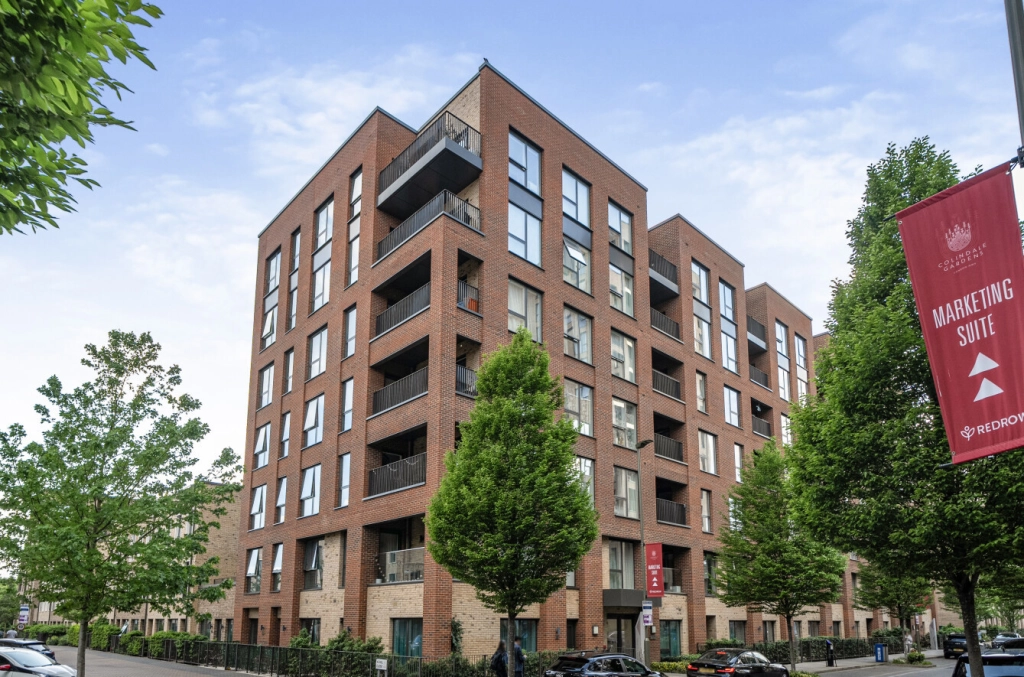 1 bedroom apartments/flats for sale in Lismore Boulevard, Colindale Gardens, Colindale - NW9 view 20