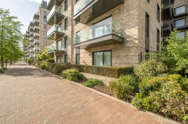 Greenleaf Walk, Southall - UB1 view 22