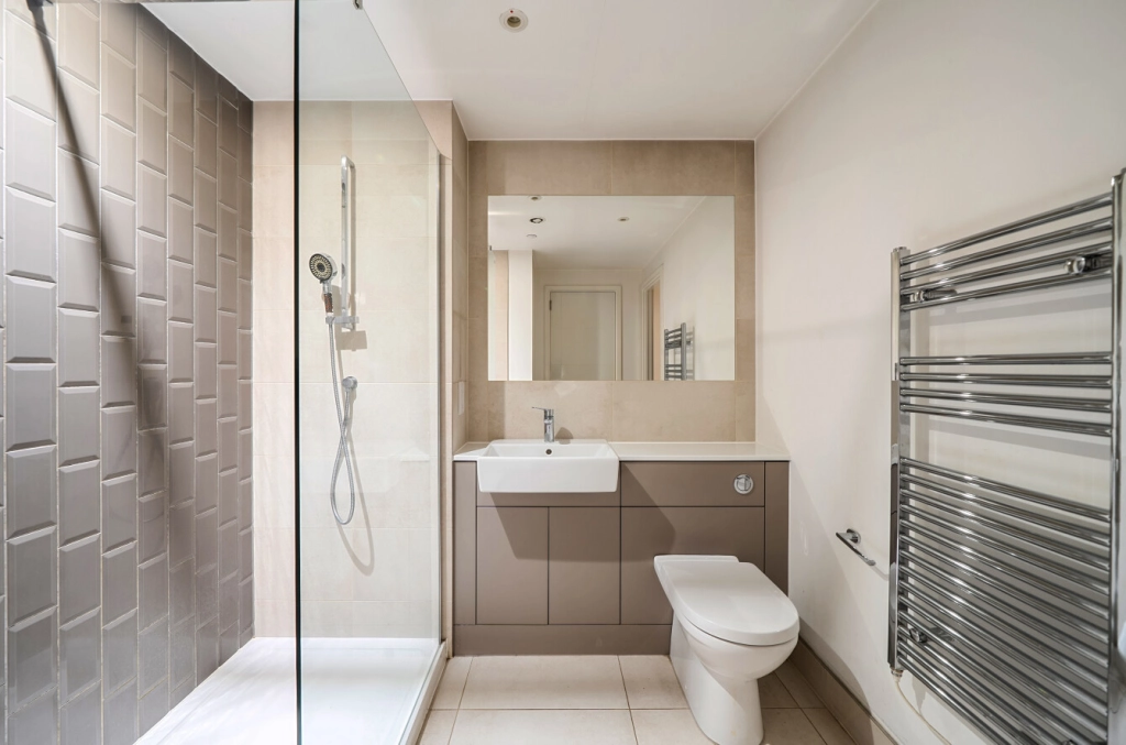 1 bedroom apartments/flats for sale in Caversham Road, Beaufort Park, Colindale - NW9 view 17