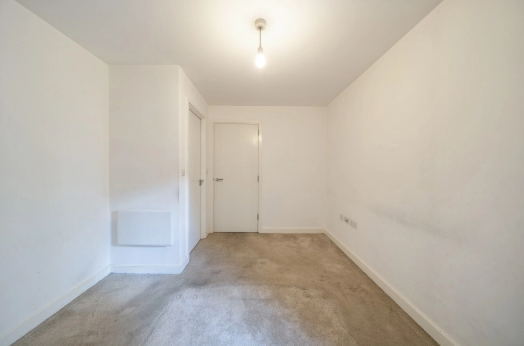 1 bedroom apartments/flats for sale in Caversham Road, Beaufort Park, Colindale - NW9 view 16