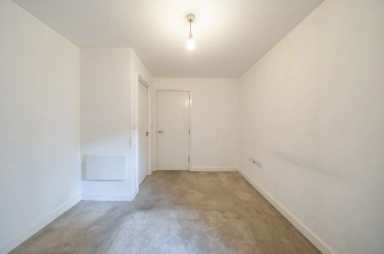 Caversham Road, Beaufort Park, Colindale - NW9 view 18