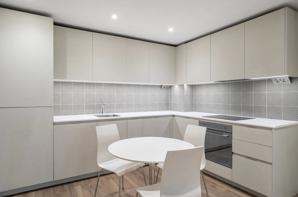 1 bedroom apartments/flats for sale in Caversham Road, Beaufort Park, Colindale - NW9 view 8