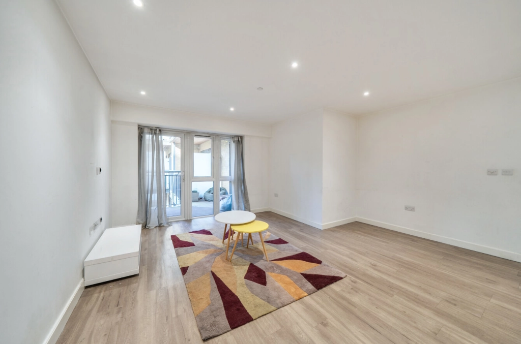 1 bedroom apartments/flats for sale in Caversham Road, Beaufort Park, Colindale - NW9 view 2