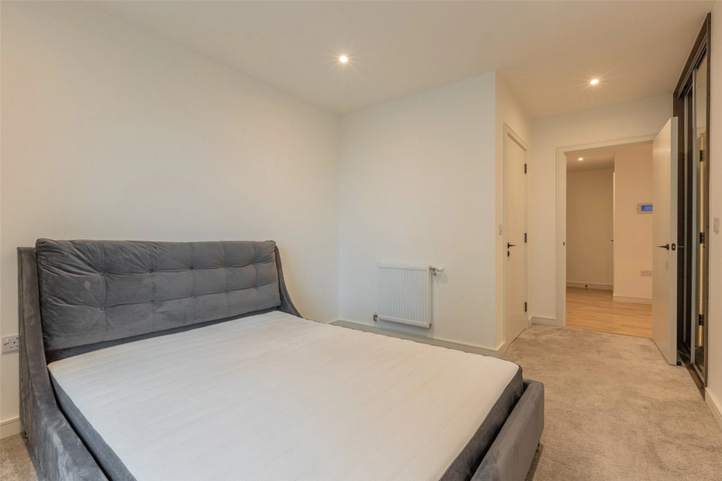 2 bedrooms apartments/flats for sale in Accolade Avenue, Southall - UB1 view 12