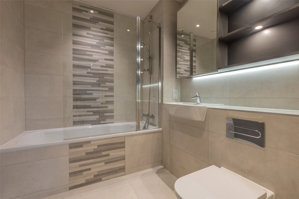 2 bedrooms apartments/flats for sale in Accolade Avenue, Southall - UB1 view 8