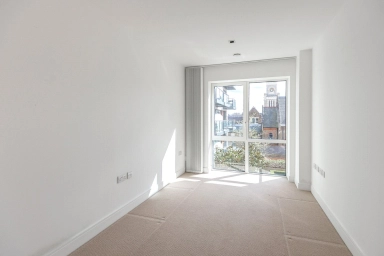 Longfield Avenue, Ealing - W5 view 6