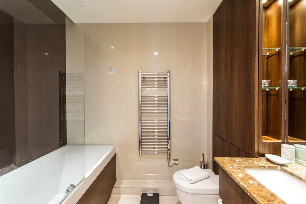 2 bedrooms apartments/flats for sale in Longfield Avenue, Ealing - W5 view 8
