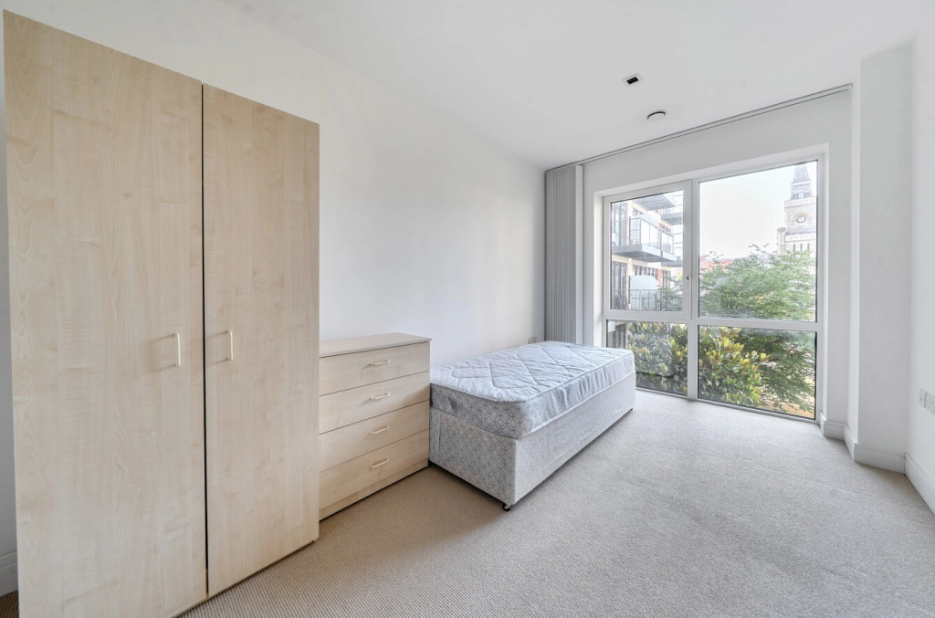 2 bedrooms apartments/flats for sale in Longfield Avenue, Ealing - W5 view 13