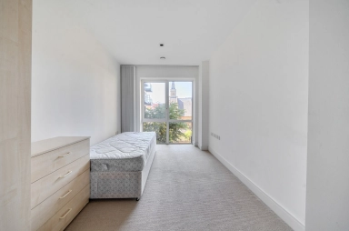 Longfield Avenue, Ealing - W5 view 33