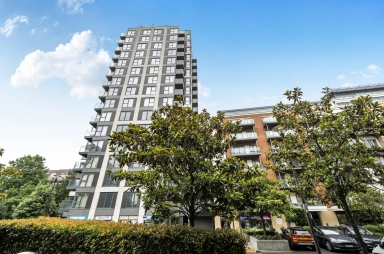 Beaufort Square, Beaufort Park, Colindale - NW9 view 1