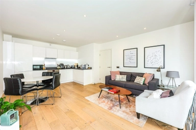 Capitol Way, Colindale - NW9 view 3