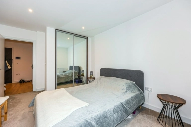 Greenleaf Walk, Southall - UB1 view 6