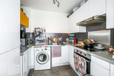 Bromyard Avenue, Acton - W3 view 7