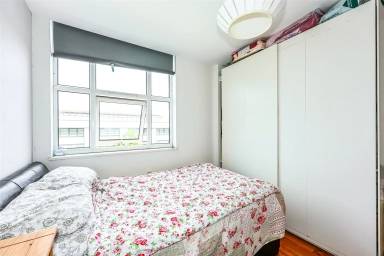 Bromyard Avenue, Acton - W3 view 6