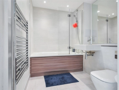 Lismore Boulevard, Colindale Gardens, Colindale - NW9 view 8