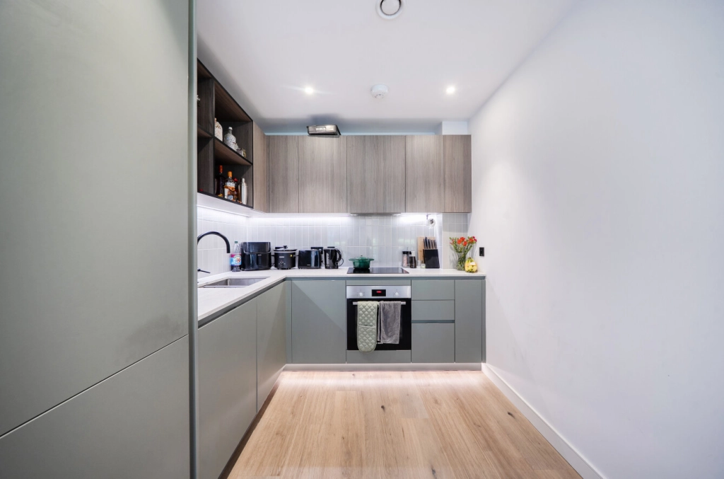 1 bedroom apartments/flats for sale in Cedrus Avenue, Southall - UB1 view 8