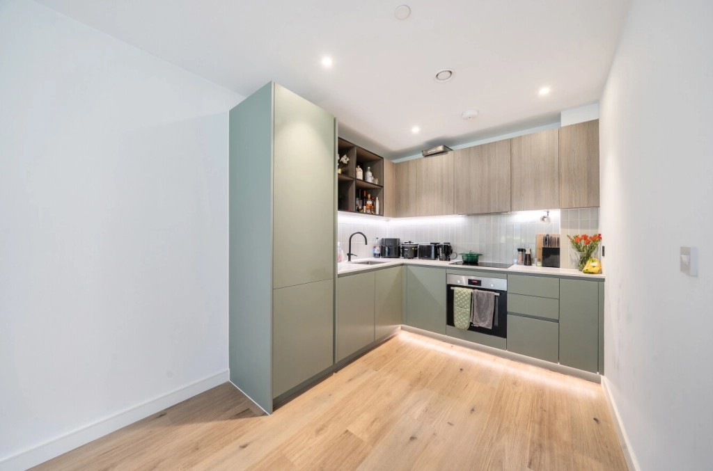 1 bedroom apartments/flats for sale in Cedrus Avenue, Southall - UB1 view 17