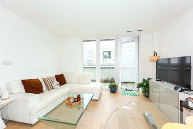 Capitol Way, Colindale - NW9 view 3