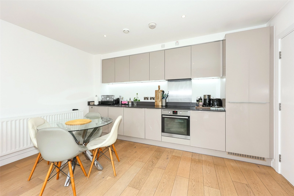 2 bedrooms apartments/flats for sale in Capitol Way, Colindale - NW9 view 15