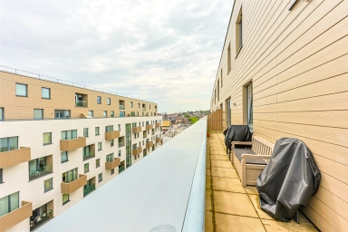 Capitol Way, Colindale - NW9 view 13