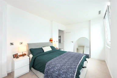 Capitol Way, Colindale - NW9 view 5