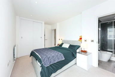 Capitol Way, Colindale - NW9 view 18