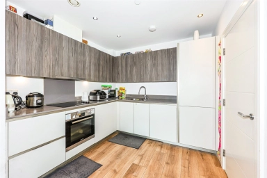 Longfield Avenue, Ealing - W5 view 6