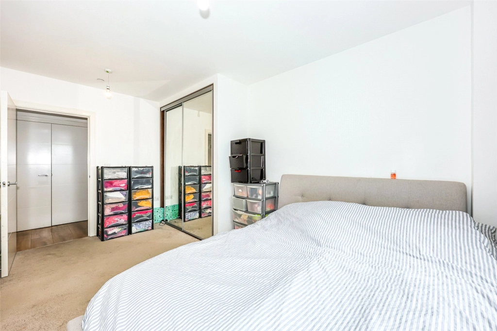 1 bedroom apartments/flats for sale in Longfield Avenue, Ealing - W5 view 9