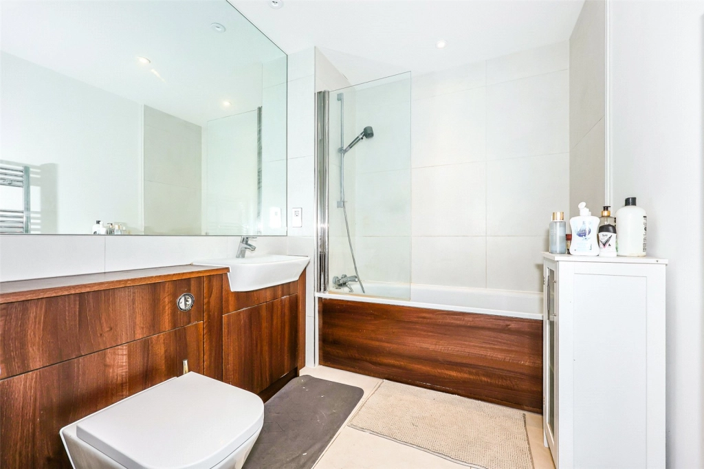 1 bedroom apartments/flats for sale in Longfield Avenue, Ealing - W5 view 10