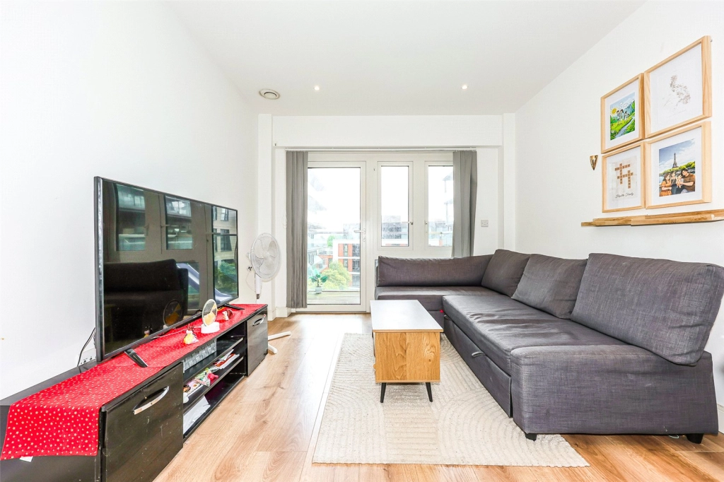 1 bedroom apartments/flats for sale in Longfield Avenue, Ealing - W5 view 3