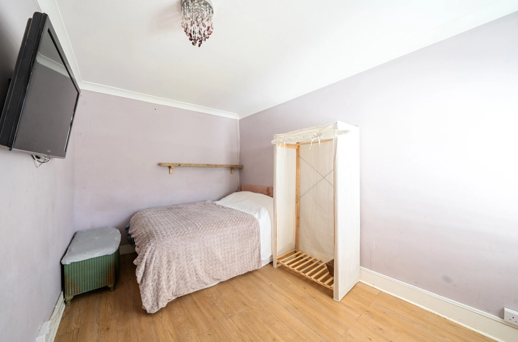 3 bedrooms houses for sale in Colindale Avenue, Colindale - NW9 view 10