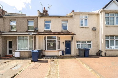 Colindale Avenue, Colindale - NW9 view 1