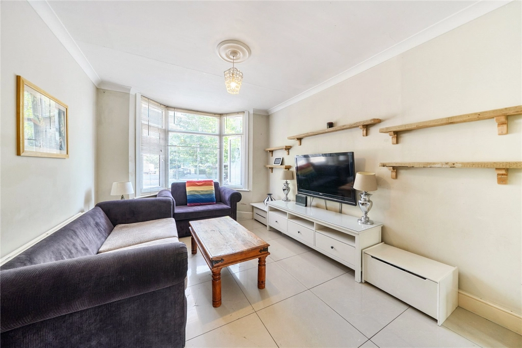 3 bedrooms houses for sale in Colindale Avenue, Colindale - NW9 view 4