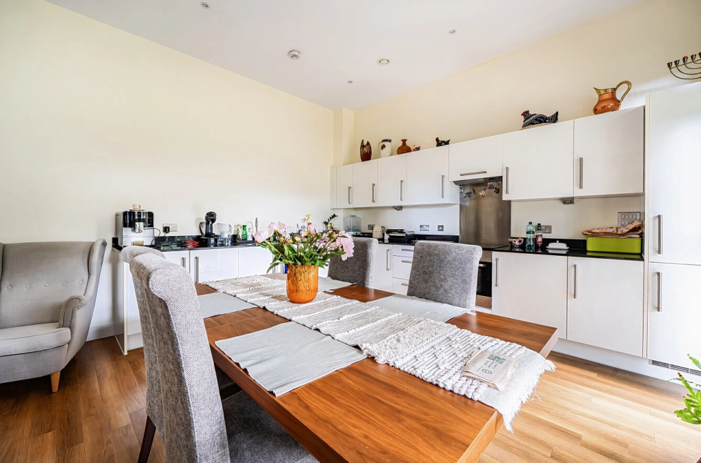 2 bedrooms apartments/flats for sale in Hatton Road, Wembley - HA0 view 16