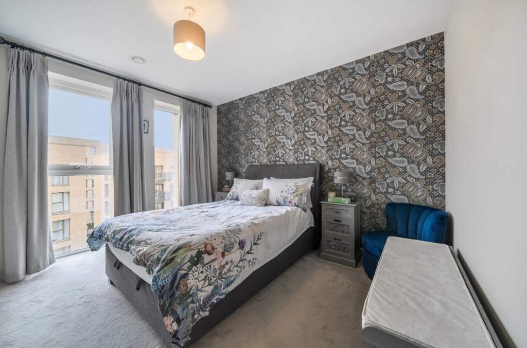 1 bedroom apartments/flats for sale in Moorhen Drive, Hendon - NW9 view 6