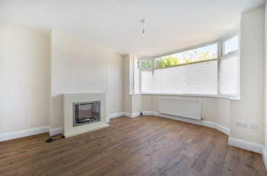 Clovelly Avenue, Colindale - NW9 view 5