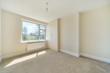 Clovelly Avenue, Colindale - NW9 view 12